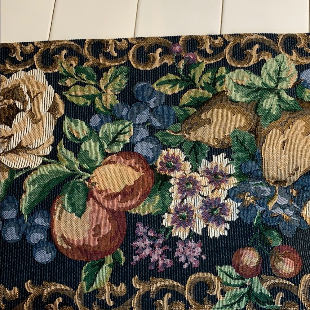 Embroidered table runner